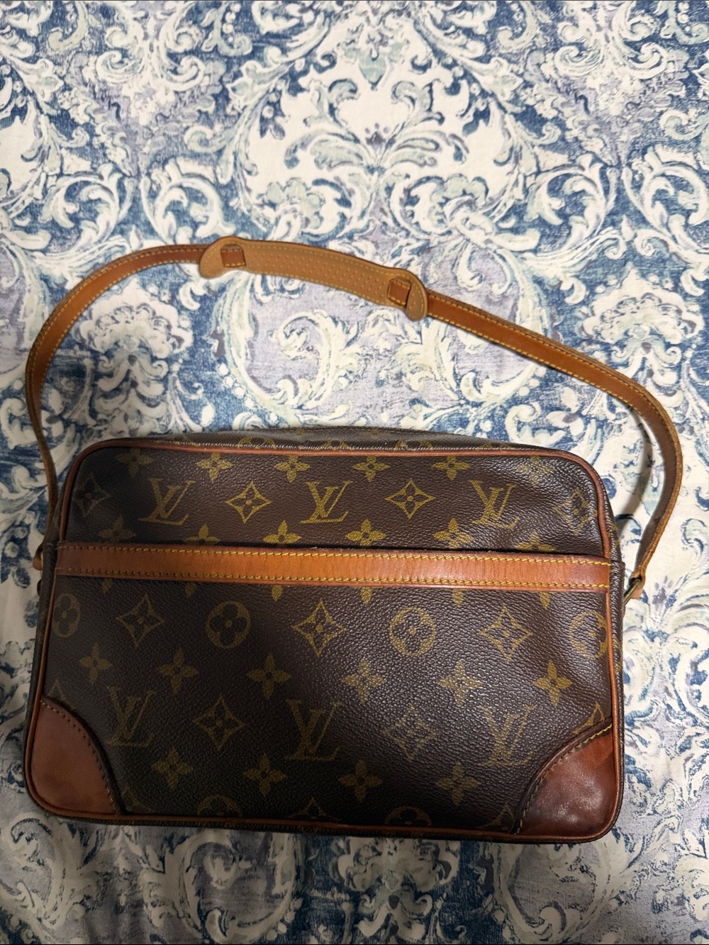 AUTHENTIC Louis Vuitton Monogram Trocadero Shoulder Bag - Picture 2 of 16